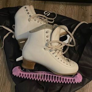 Ice skates - Jackson Elle skates size 4.5b with Mirage blades